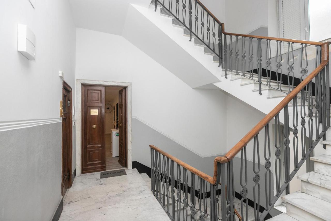Апартаменты Real Italian Estate - Maps Генуя Экстерьер фото